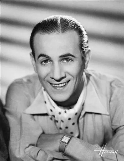 La musique de la chanson  Petit Papa Nol  a t compose par Henri Martinet !