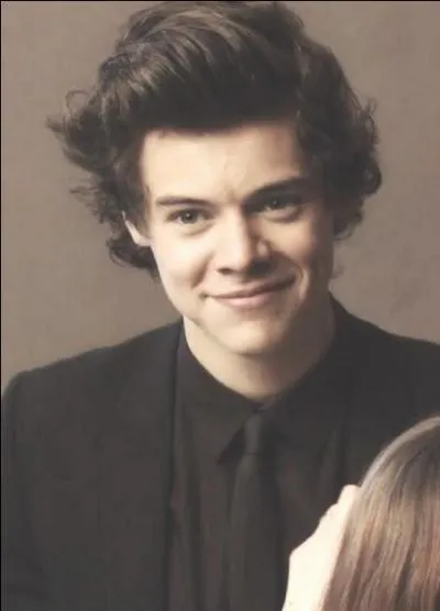 Comment s'appelle la prsentatrice de Xtra Factor avec laquelle Harry est sorti ?