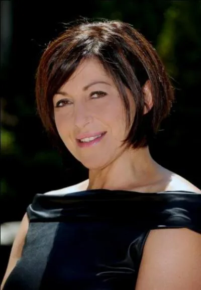 Comment s'appelle sa m�re ?