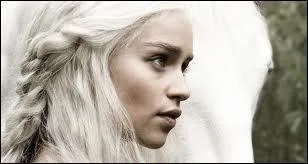 Emilia Clarke dans :
