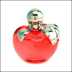 Ce parfum porte son prnom, (quoique son vrai prnom soit Marie-Adlade), et le 14 janvier est le jour de son anniversaire mais aussi de sa fte !