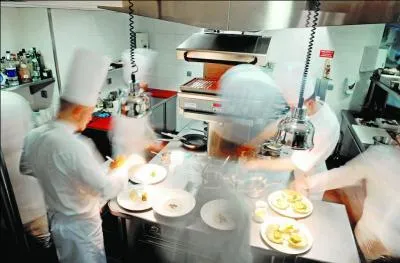 Quel grand chef cuisinier a annonc en juin son arrive  Bordeaux en dbut d'anne prochaine ?