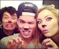 De quelle  quipe  fait-elle partie ?