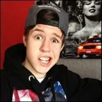 Comment s'appelle ce garon (son nom complet) ?