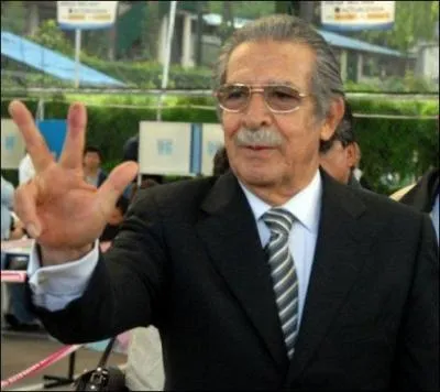 Chef d'Etat guatémaltèque de 1982 à 1983, il a plongé son pays dans l'enfer en faisant durant cette brève période de "règne" plus de 200 000 morts. Il a déclenché l'état d'urgence à l'intérieur de sa patrie...