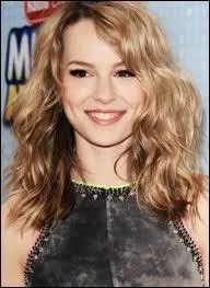 Dans quelle universit tudie-t-elle ?