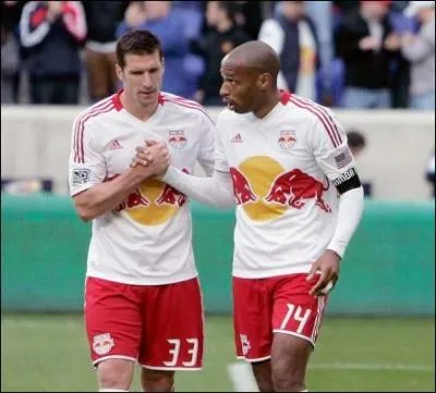 Si vous avez la main heureuse, vous trouverez le nom l'attaquant qui volue aux Red Bulls New York depuis 2010...