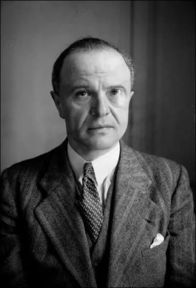 Quel est le nom du  Commissaire gnral aux Questions juives  qui succde  Xavier Vallat en 1942 ?