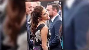 Selena Gomez imite :