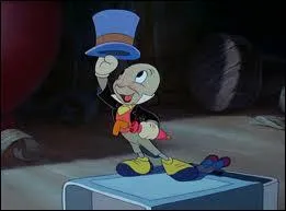 Comment se prnomme le grillon dans  Pinocchio  ?