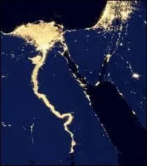 Quelle tendue d'eau n'est pas visible sur cette photographie ?