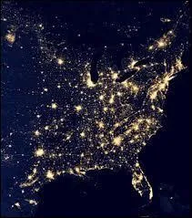 Que peut-on apercevoir sur cette image satellite ?