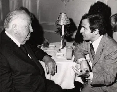 Quel ralisateur franais issu de la  Nouvelle Vague  publie en 1966 des carnets d'entretien avec Alfred Hitchcock o sont retraces des entrevues ralises en aot 1962 ?