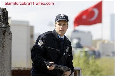 Comment se prnomme cet agent dans  Alerte Cobra  ?