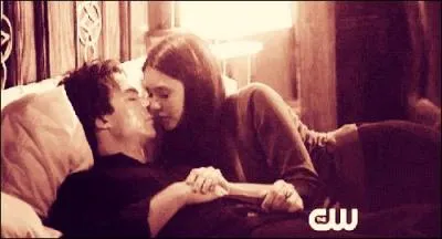 Dans le dernier pisode de la saison 2, Damon a t sauv grce  : (toutes les personnes impliques)