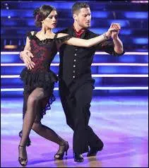 Dans  Danse avec les stars  aux USA, qui est son danseur ?