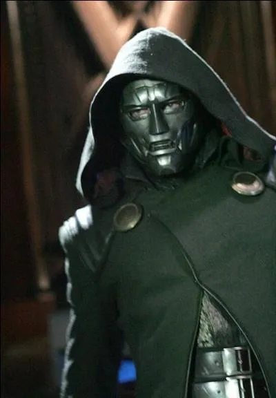 Qui combat le docteur Fatalis ?