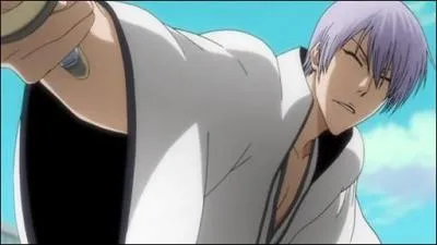 Le zanpakut de Gin Ichimaru est connu pour tre le plus :