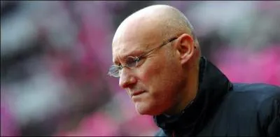 Quelle quipe entrane-t-il ?