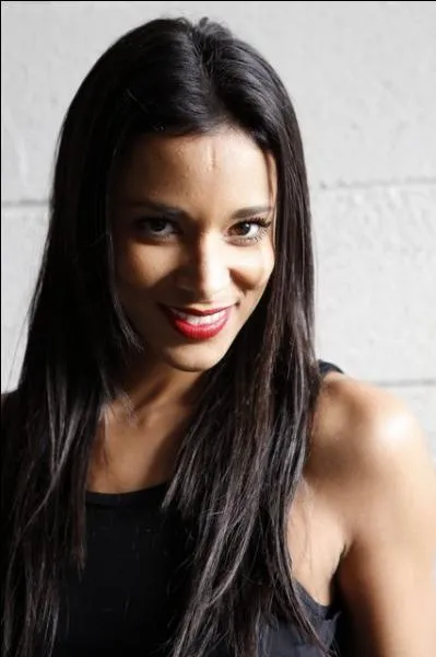 Comment s'appelle son frre cadet ?