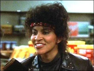 Comment meurt Gloria Charles ?