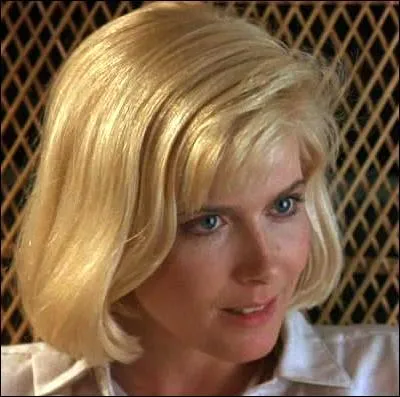 Toujours dans :  Un nouveau dfi , avec qui Melissa veut-elle rendre jaloux Nick ?