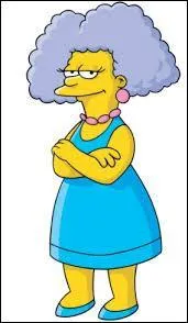 Serait-ce sa soeur que j'aperois l ?