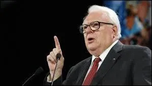 Dcd le 7 juin  l'ge de 84 ans, c'est un homme politique franais, notamment Premier ministre de 1981  1984, maire de Lille de 1973  2001 et Snateur du Nord de 1992  2011. Qui est-ce ?