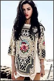 Comment s'appelle sa dernire tourne (en 2013) ?