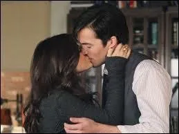 Qui est Ezra pour elle  part son petit copain ?