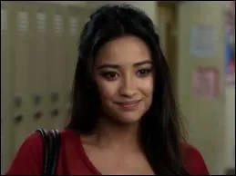 Qui Emily n'a-t-elle jamais embrass ?