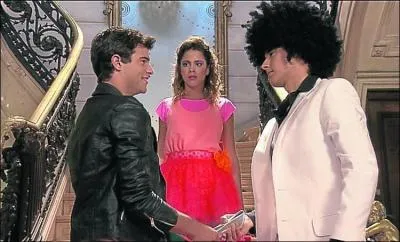 Dans la saison 2 de  Violetta , qui vient troubler l'amour entre Violetta et Len ?