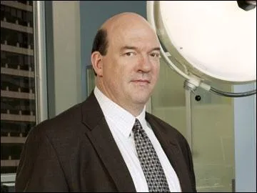 Le lieutenant Bud Morris a-t-il un enfant dans la srie ?