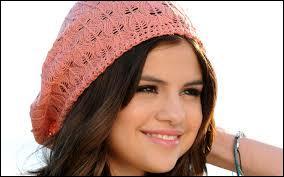 Dans quelle srie Disney Channel Selena Gomez joue-t-elle ?