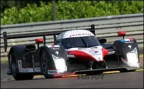 Quelle est cette automobile ?