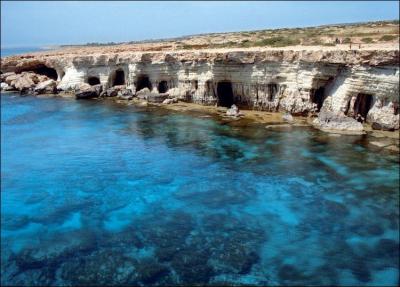 La République de Chypre a t-elle un accès à la Méditerranée ?
