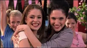 Quelle chanson Violetta et Francesca chantent-elles ?