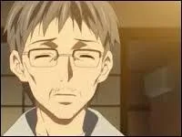 Cet homme apparat dans  Clannad . Aprs la mort de sa femme, il a commenc  changer de comportement. Il maltraite son fils en le battant, boit beaucoup... A cause de son comportement, son fils ne parle presque plus avec lui. Cet homme est...