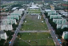 Je suis le pays qui a accueilli les Jeux olympiques d'été en 2016 et la Coupe du monde de football en 2014, ma capitale n'est pas forcément celle que vous croyez, je suis :
