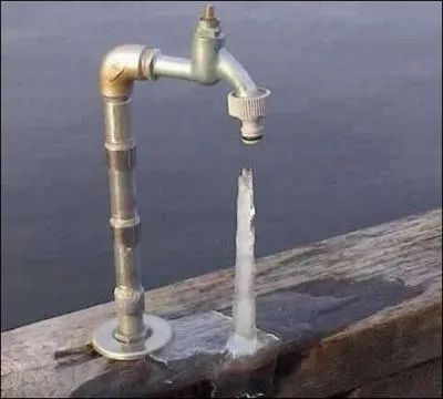 Une concrtion, qui part du sol pour s'lever vers le haut, s'appelle une stalagtite !