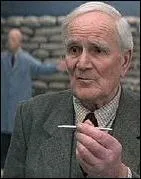 Qui est l'acteur qui incarne Q ?