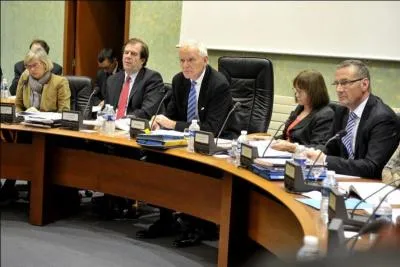 Le 21 mars 2013, Serge Lepeltier annonce qu'il ne se reprsentera pas  l'lection municipale  Bourges en 2014. Pourquoi ?