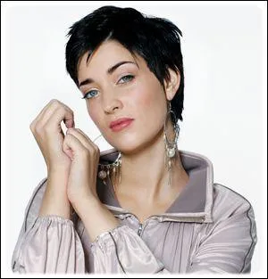 Qui est cette belle chanteuse ?