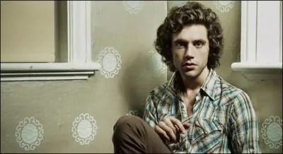 Qui est ce chanteur anglais ?