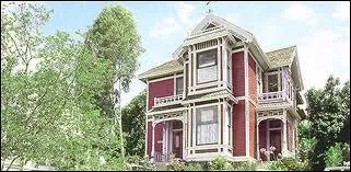 Où habitent les surs Halliwell ?