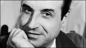 Ralisateur, scnariste et adaptateur de cinma, de mon vrai nom Christian Albert Franois Maudet, je suis n  Paris le 4 septembre 1904. Je ralise des films comme  les disparus de Saint-Agil  en 1938 ou  Fanfan la Tulipe  en 1952. Je succombe d'une crise cardiaque le 8 juillet 1994 et repose dans la division n85. Mais sous quel nom suis-je plus connu ?