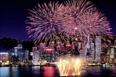 Cette rgion et Macao forment les deux rgions administratives spciales de ce pays.