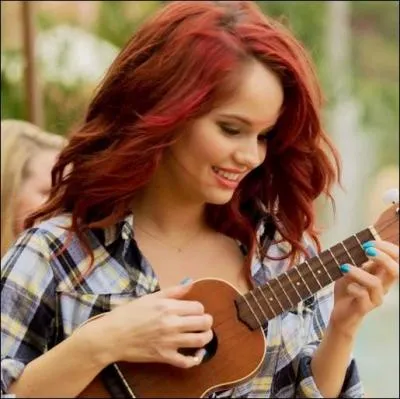 Dans quelle autre srie joue-t-elle ?