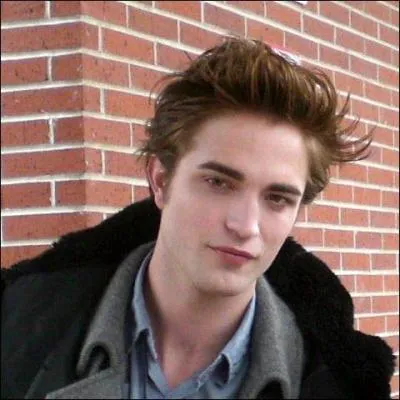 Quel rle joue Robert Pattison dans Twilight ?