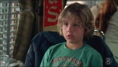 C'est le fils de Booth, c'est ...